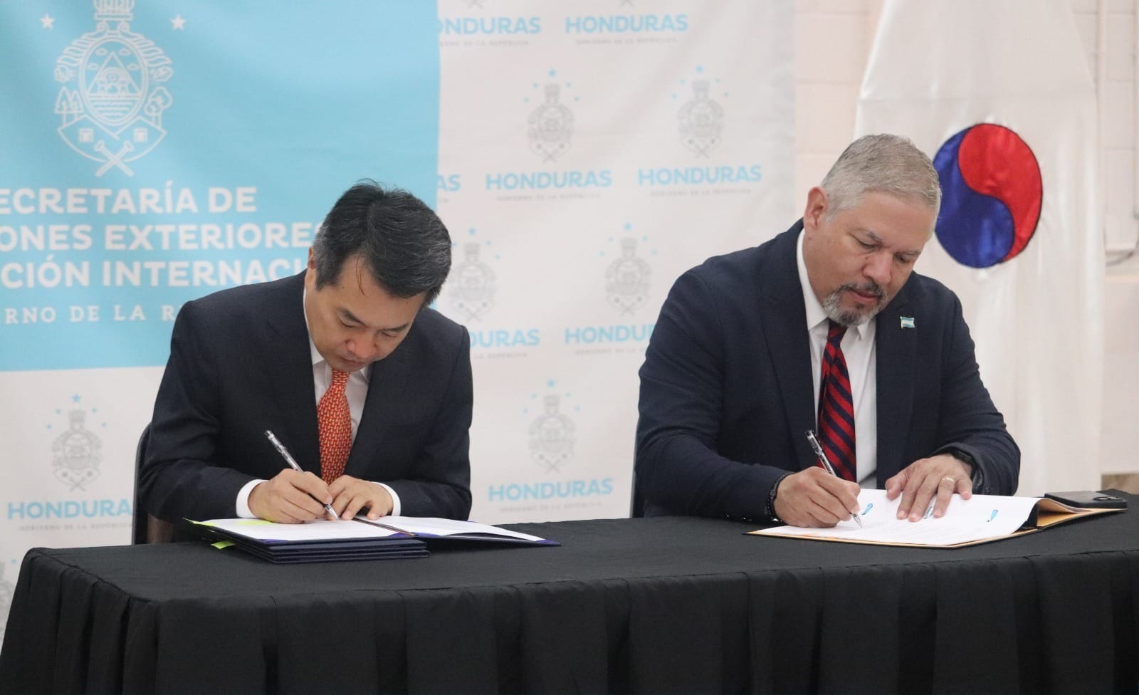 Honduras y Corea firman convenio de cooperación
